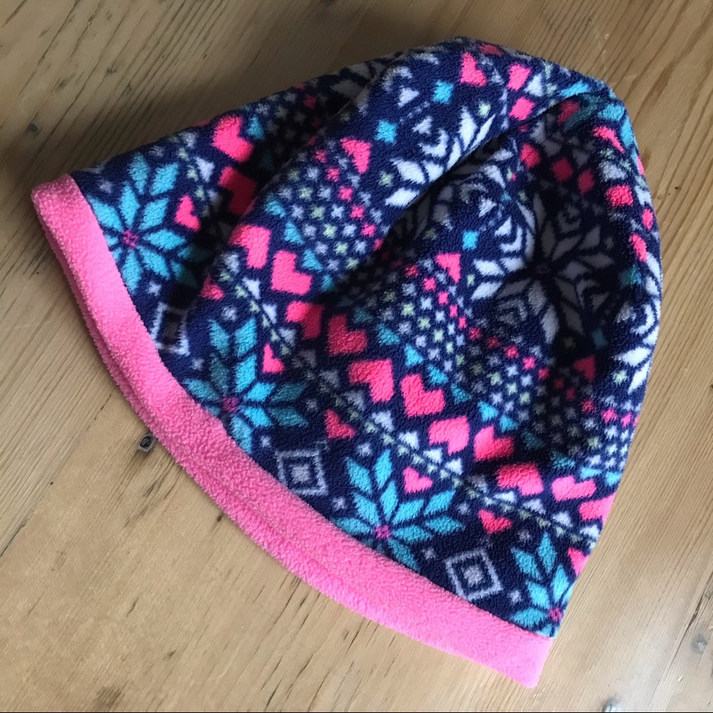 Carter’s 4-8 fleece pink & blue hat